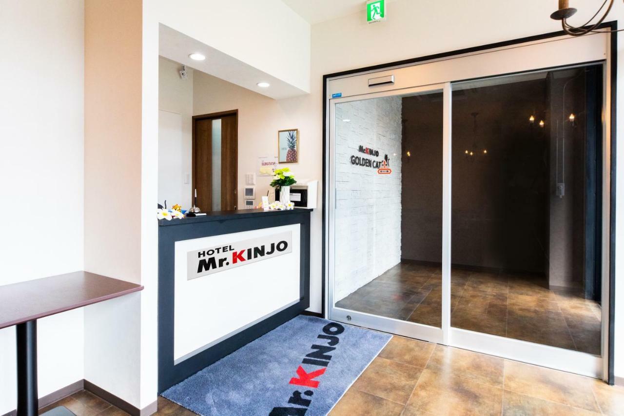Hotel Mr.Kinjo Golden Cats Ishigaki  Exterior foto